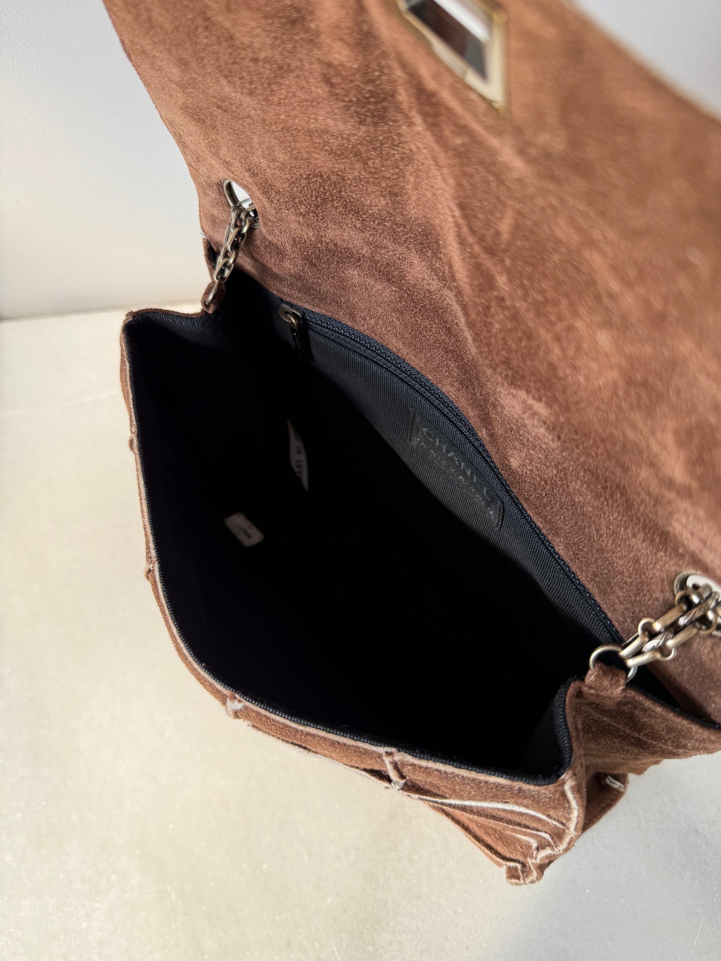 CHANEL 2.55 Chocolate Bar