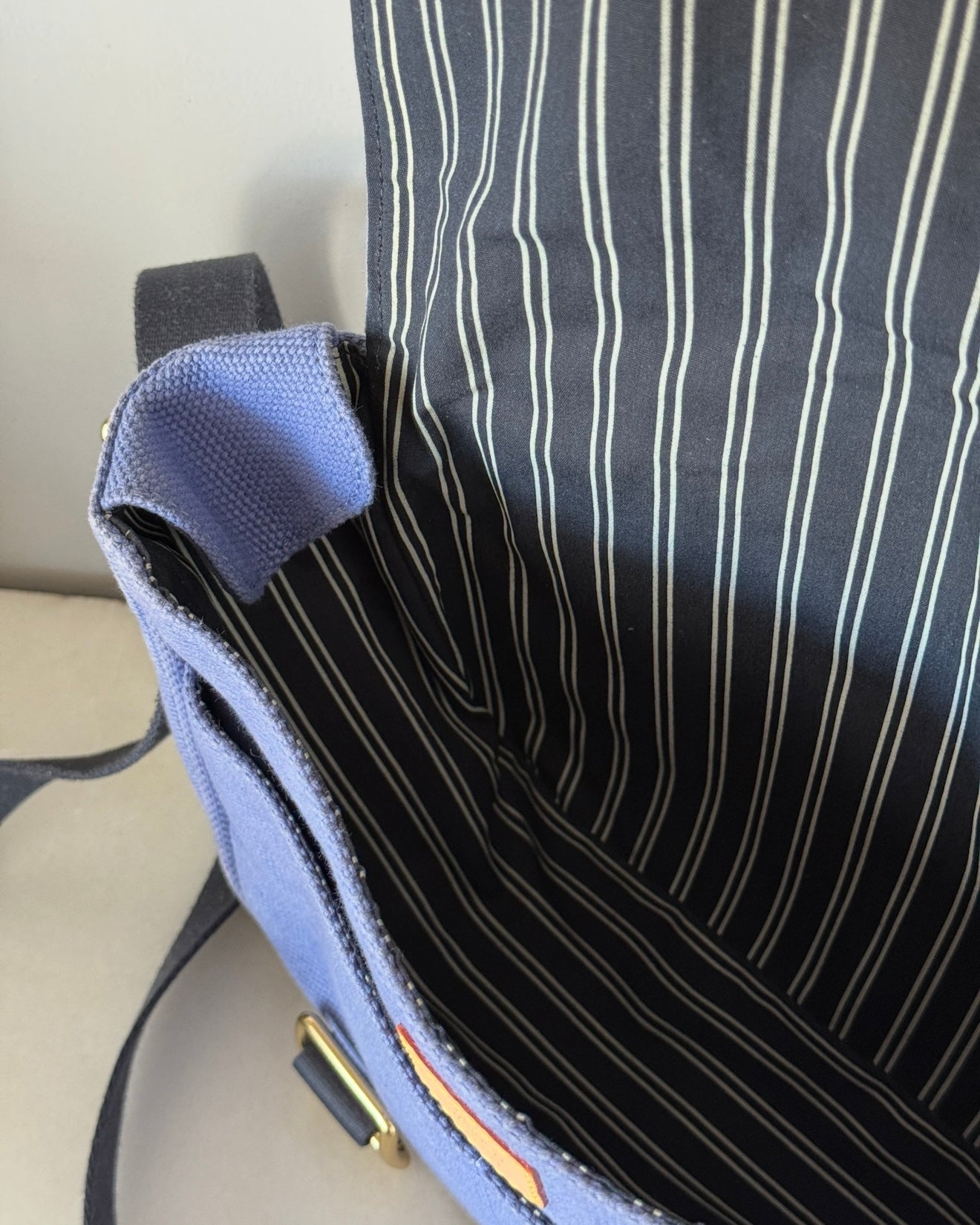 LOUIS VUITTON Besace PM