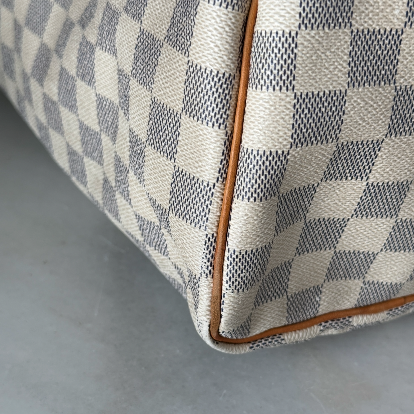 LOUIS VUITTON Speedy 35