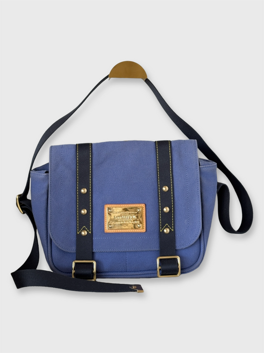 LOUIS VUITTON Besace PM