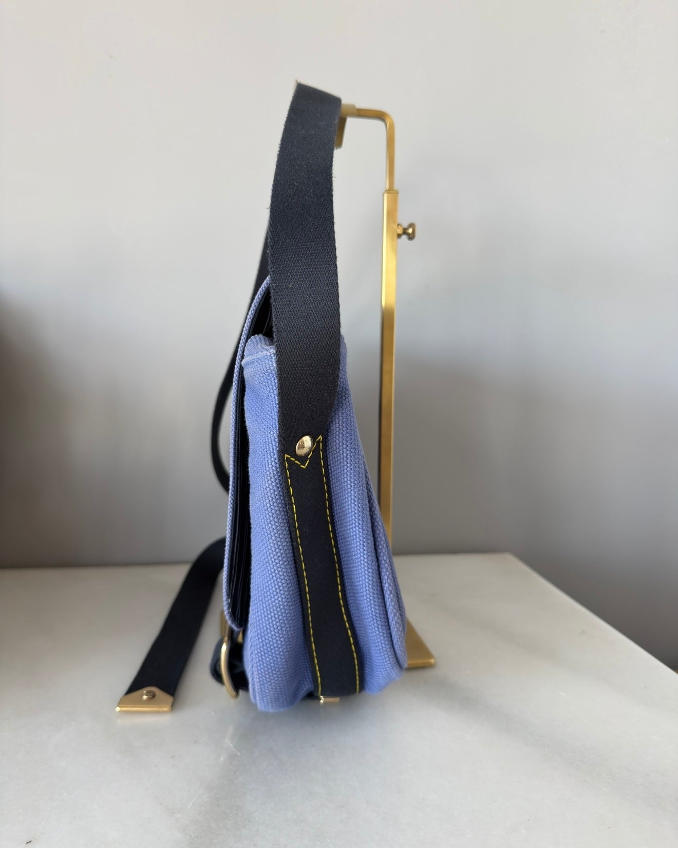 LOUIS VUITTON Besace PM