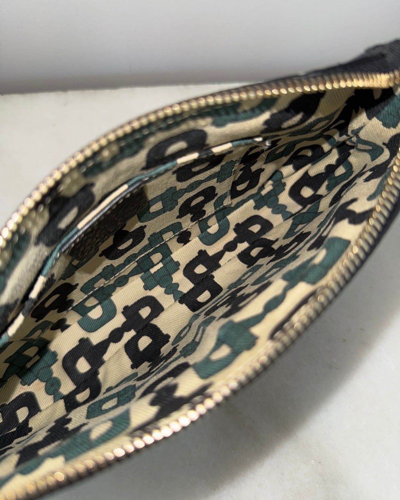 GUCCI Horsebit Pochette