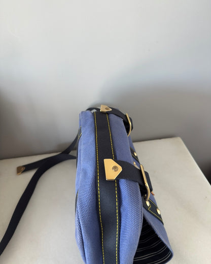 LOUIS VUITTON Besace PM