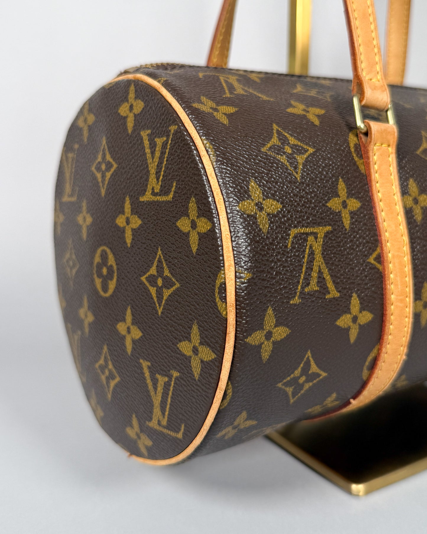 LOUIS VUITTON Papillon 30