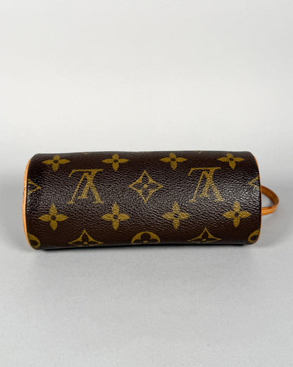 LOUIS VUITTON Mini Papillon