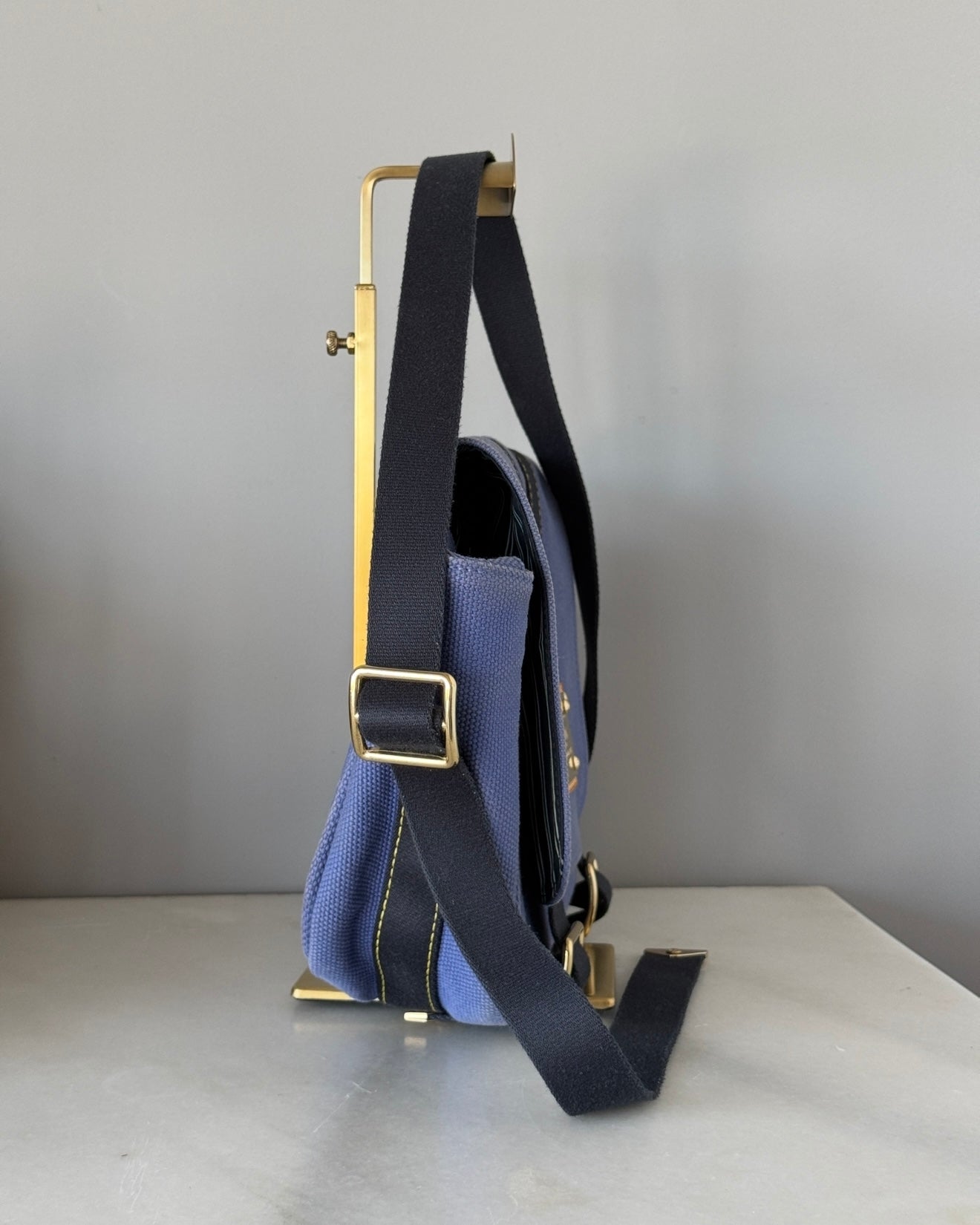 LOUIS VUITTON Besace PM