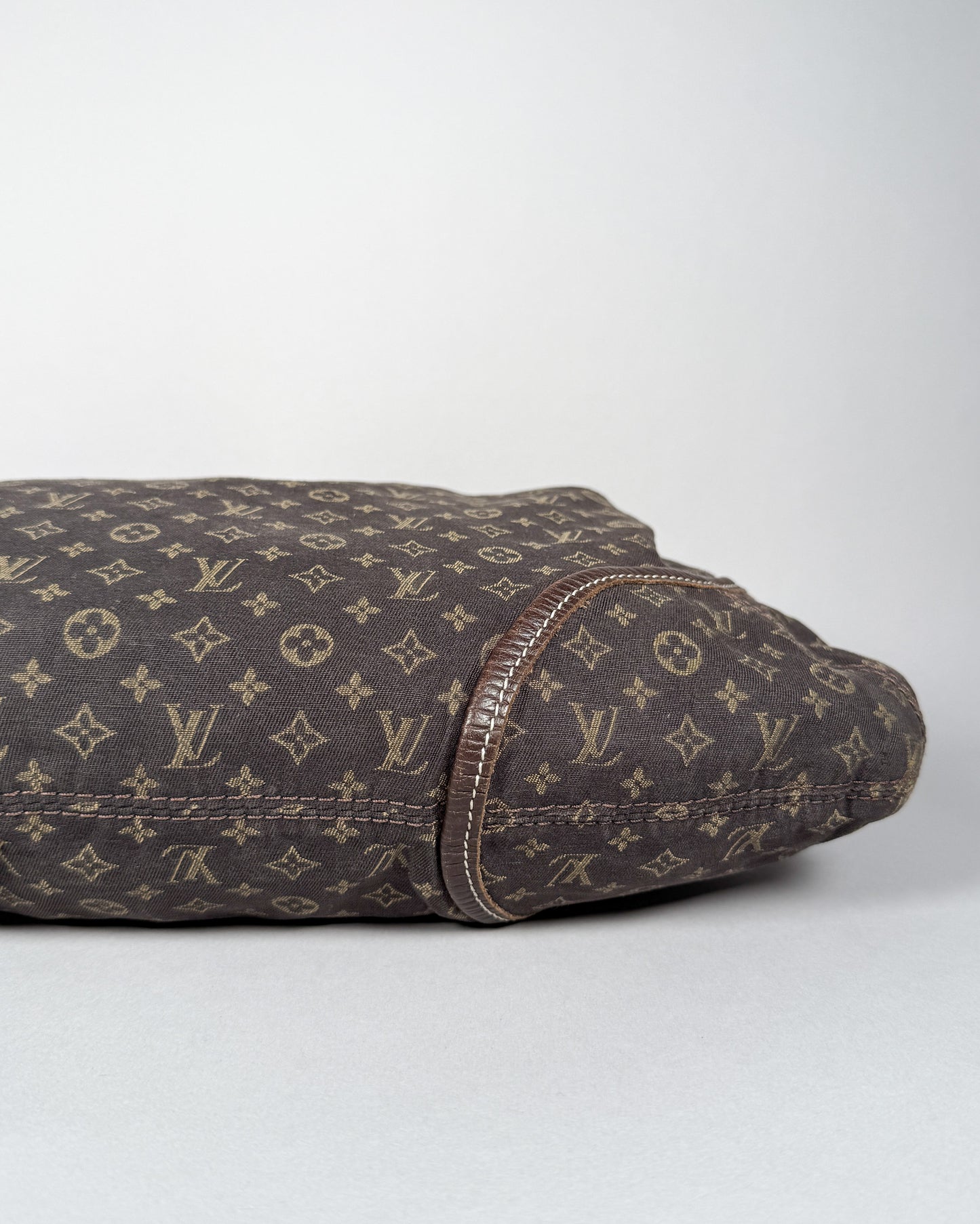 LOUIS VUITTON Mini Lin Manon MM