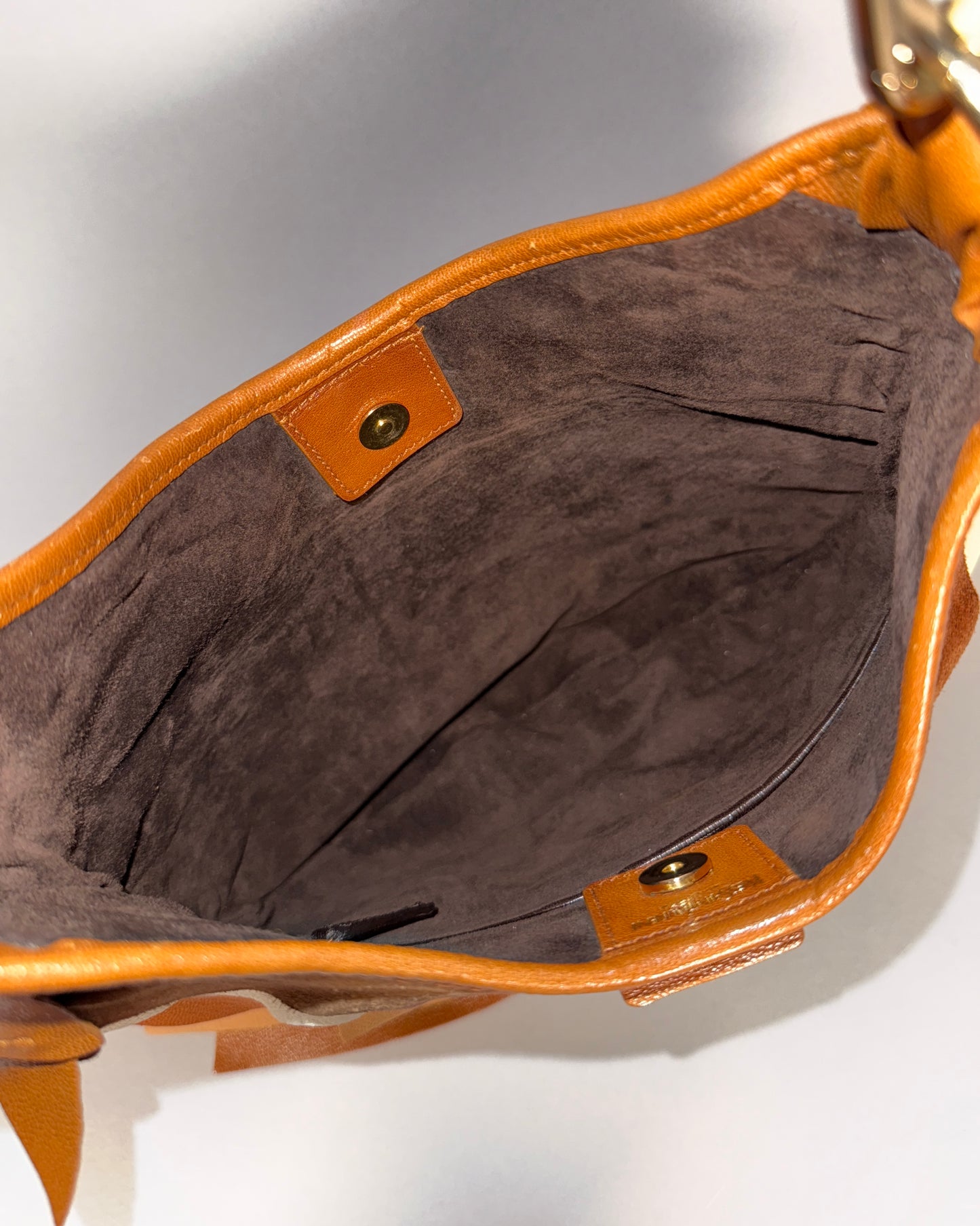 YVES SAINT LAURENT St. Tropez