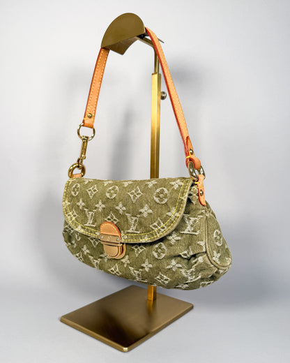 LOUIS VUITTON Pleaty