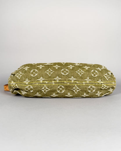 LOUIS VUITTON Pleaty