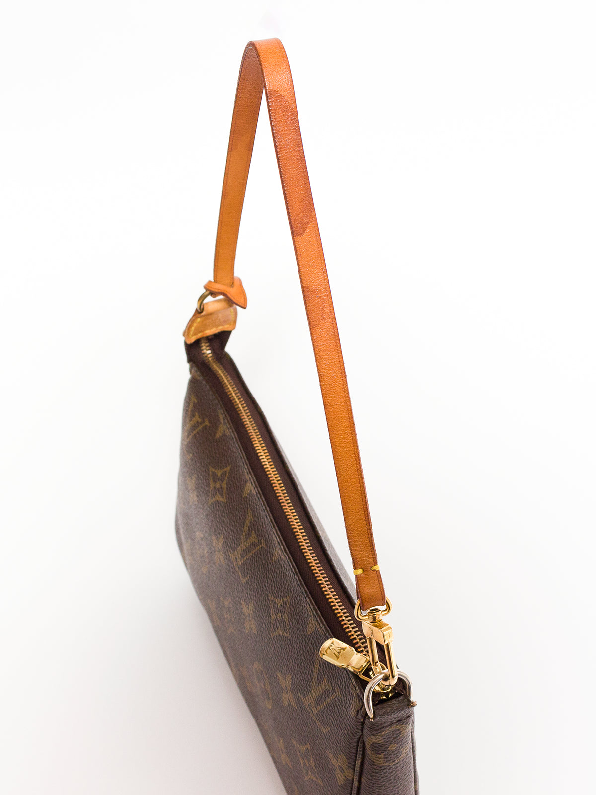 LOUIS VUITTON Pochette
