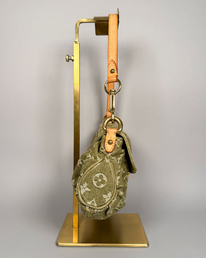 LOUIS VUITTON Pleaty