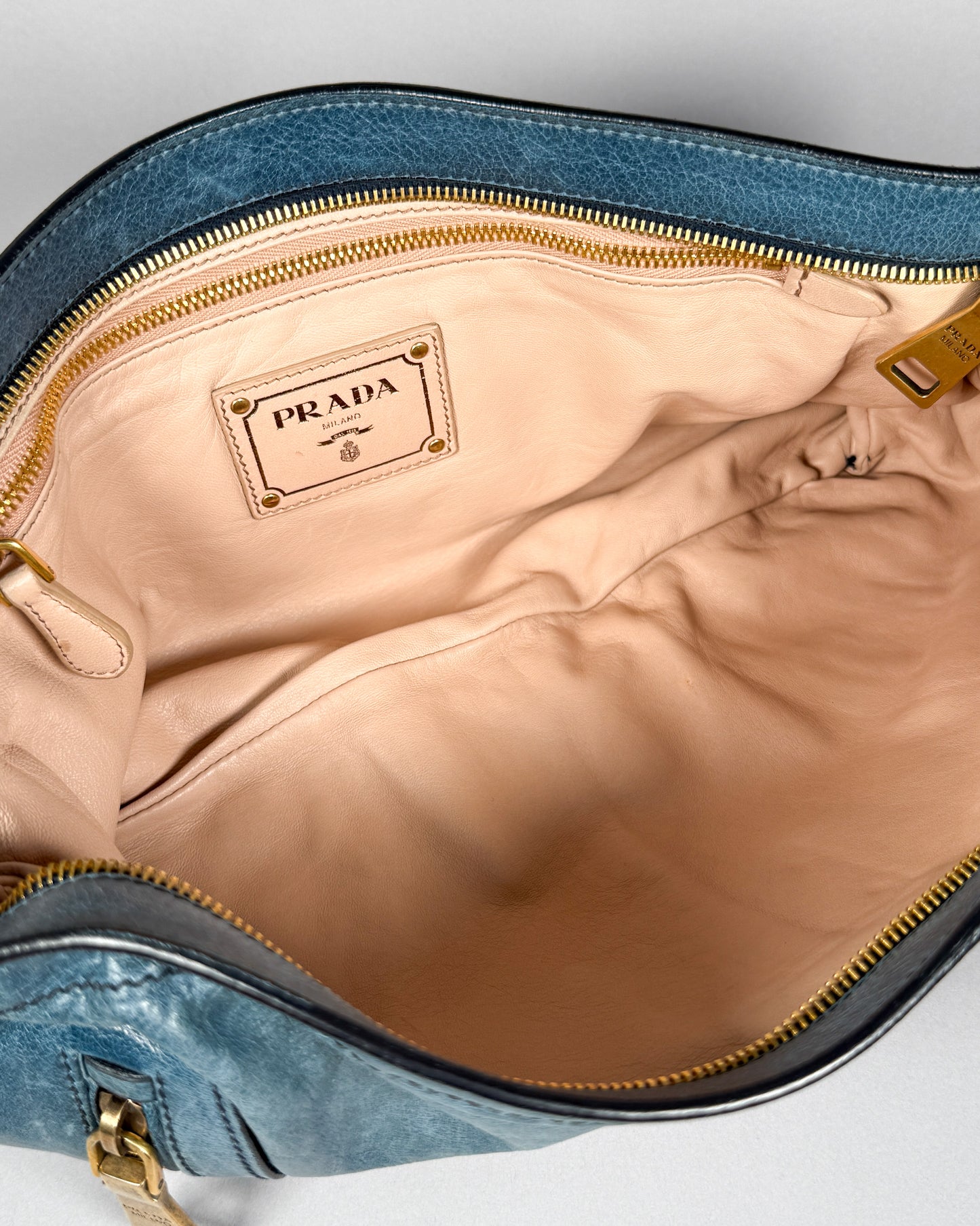 PRADA Vitello