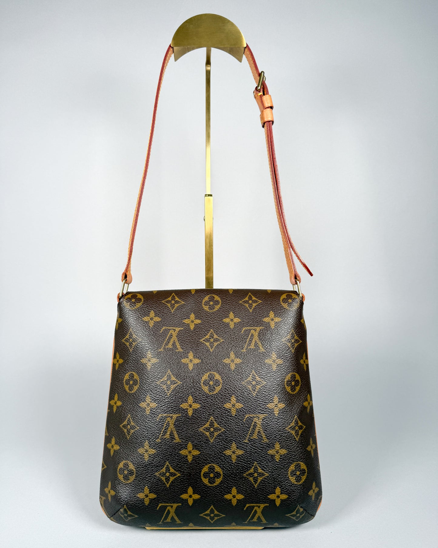 LOUIS VUITTON Musette