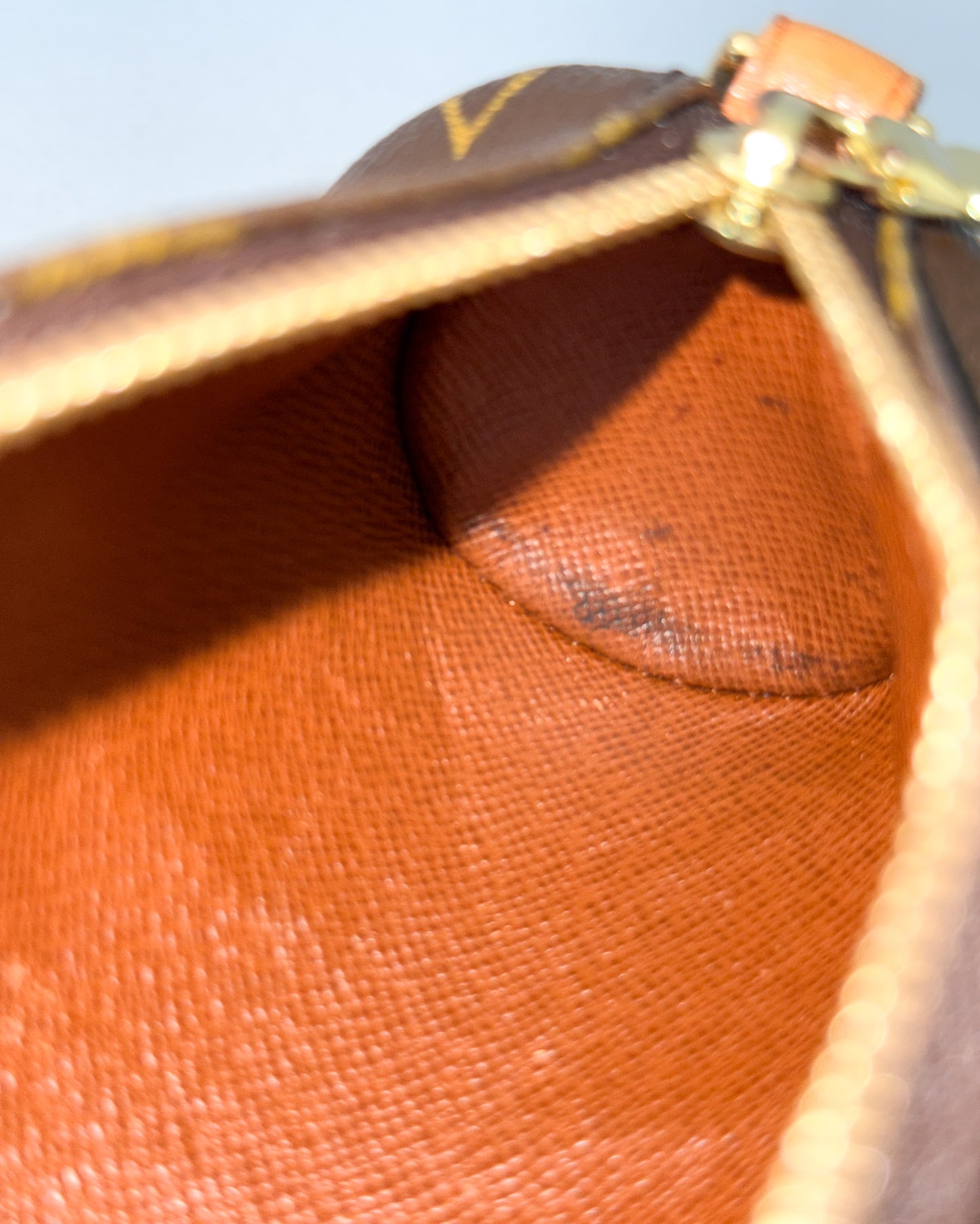 LOUIS VUITTON Mini Papillon