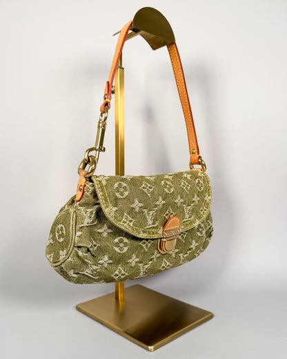 LOUIS VUITTON Pleaty