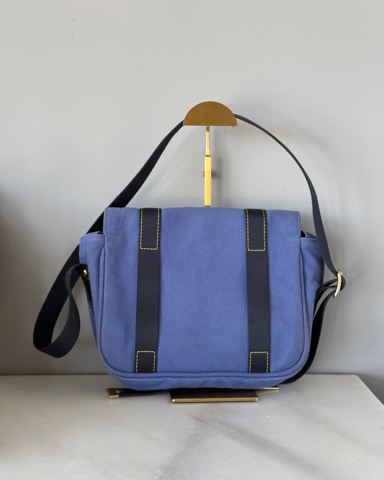 LOUIS VUITTON Besace PM