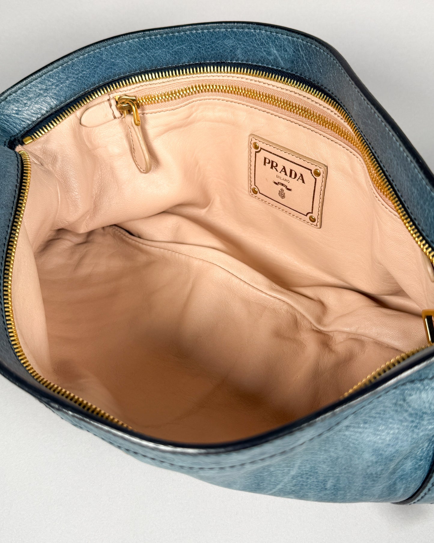 PRADA Vitello