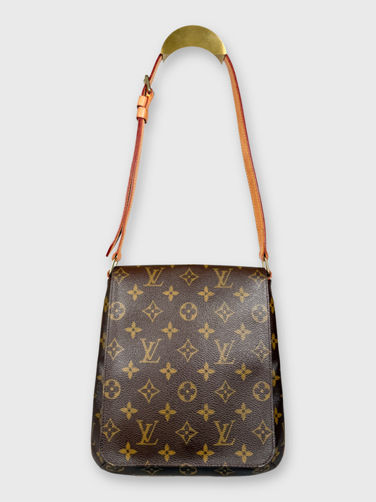 LOUIS VUITTON Musette